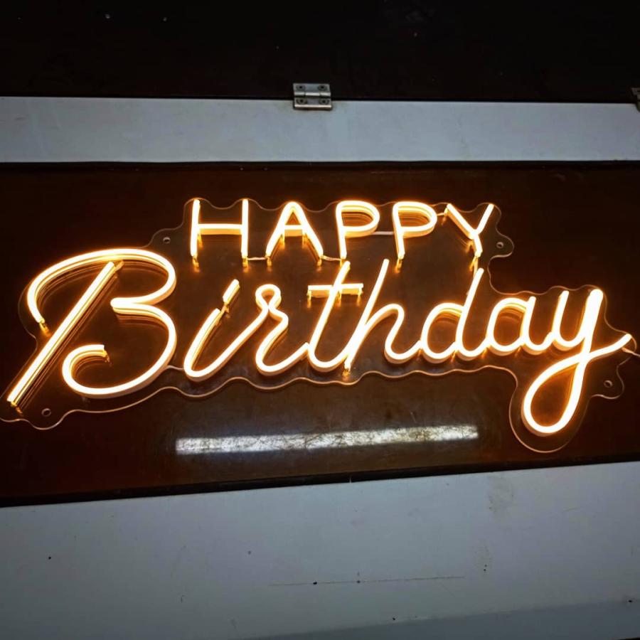 neon Happy Birthday M03 calido