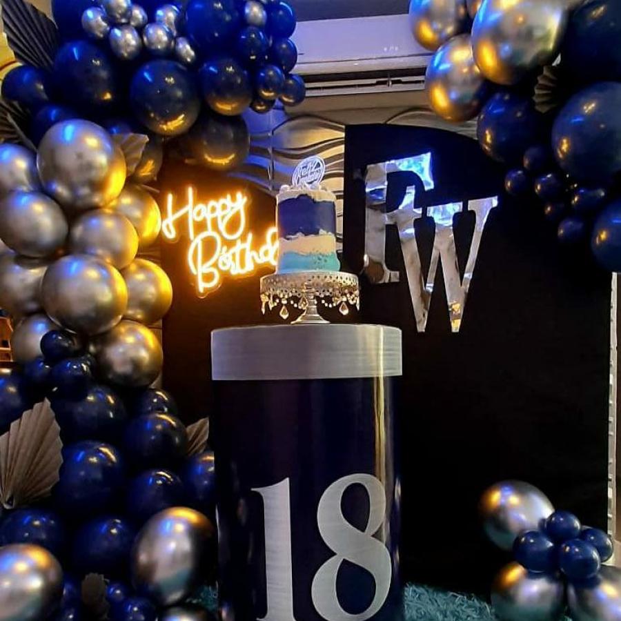 Neon Happy Birthday M04 Calido